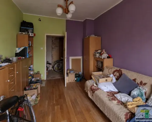 WOMBAT NIERUCHOMOŚCI    prezentuje na sprzedaż przestronne, jasne,  3-pokojowe mieszkanie o powierzchni 78 m², z całkowicie roz