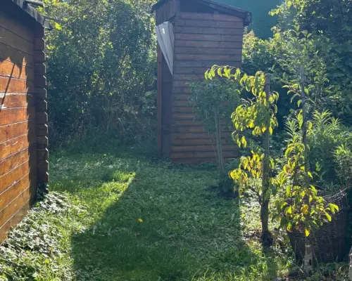 Wombat Nieruchomości prezentuje ofertę sprzedaży dwóch działek rekreacyjnych, sprzedawanych wyłącznie w pakiecie za łączną cenę